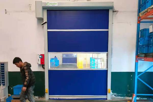 生產車間安裝快速卷簾門