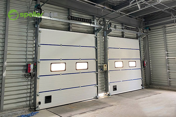 工廠大門什么門可以代替卷簾門，不妨試試工業提升門