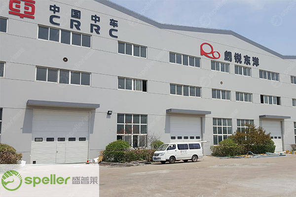 可開小門的自動提升門的功能與應用