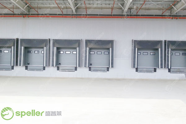 物流出貨口提升門 物流出貨口提升門