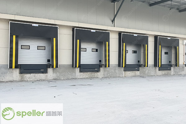 出貨口工業提升門與平臺 出貨口工業提升門與平臺