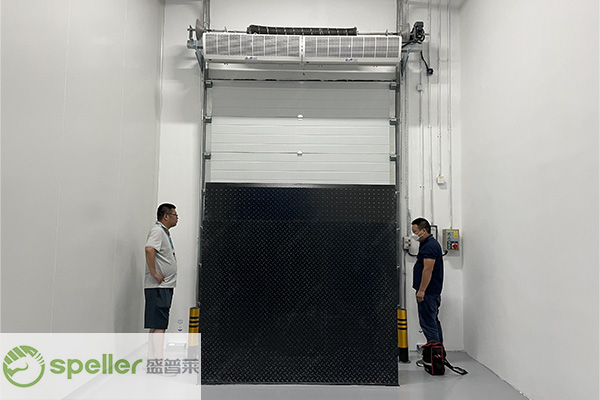 工業(yè)提升門 工業(yè)提升門